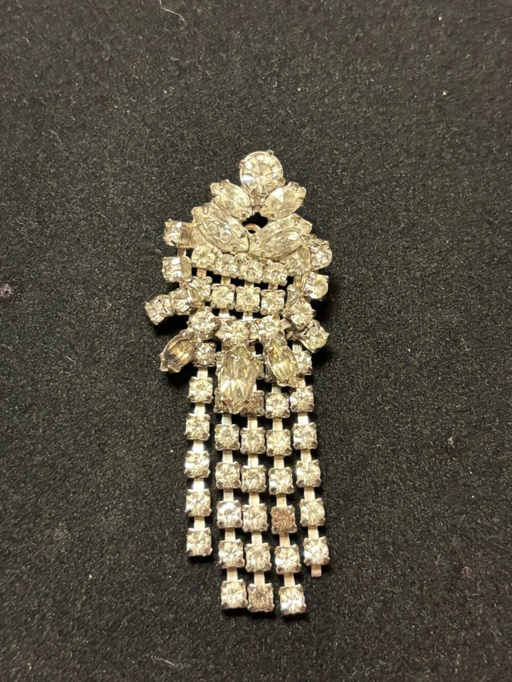 Vintage Silvertone Layered Marquise & Chaton Rhinestone Fringe Waterfall Brooch